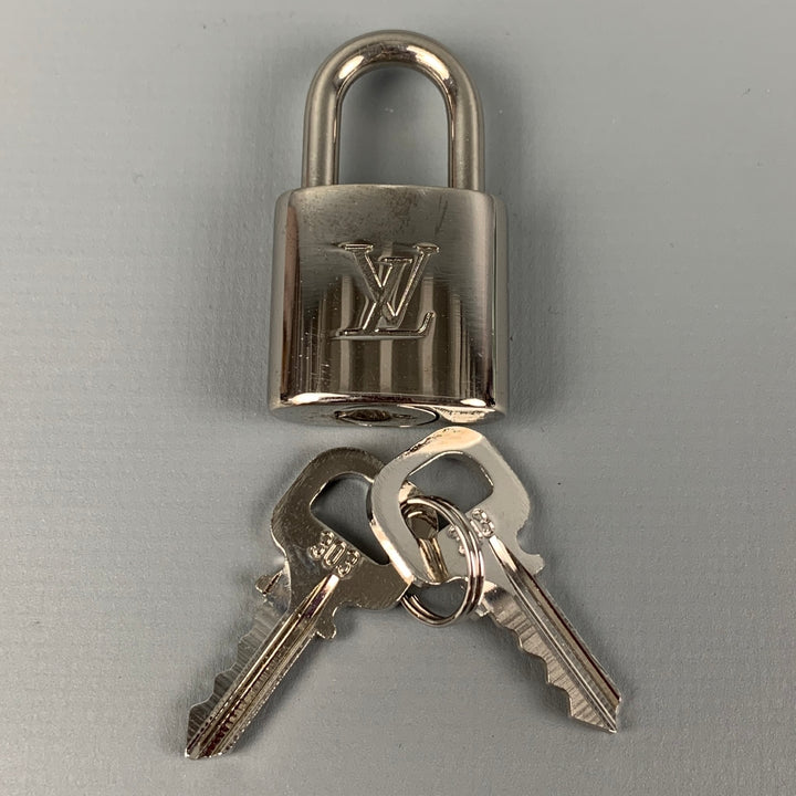 LOUIS VUITTON 303 Silver Metal Padlock & Key