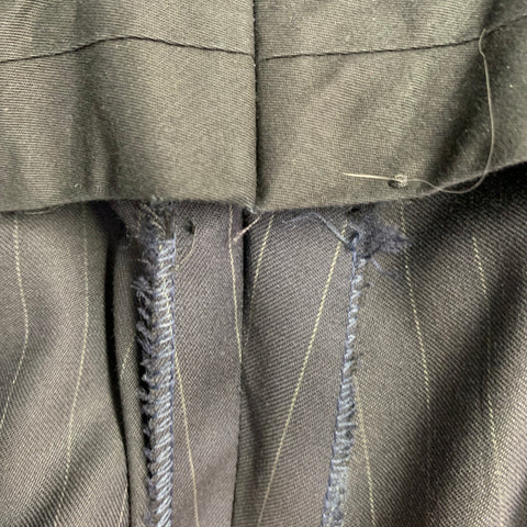 BROOKS BROTHERS Size 41 Navy Grey Pinstripe Wool Notch Lapel Suit