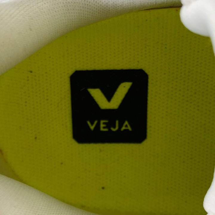 VEJA Size 9 Beige Navy Mixed Materials Sneakers