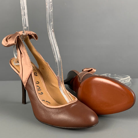 LANVIN Talla 9 Zapatos de tacón con tira trasera de satén de cuero rosa marrón