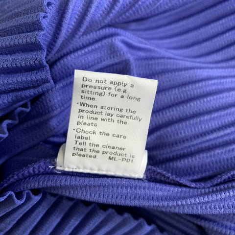 ISSEY MIYAKE Size M Blue Periwinkle Pleated Polyester Pull On Short Sleeve Shirt