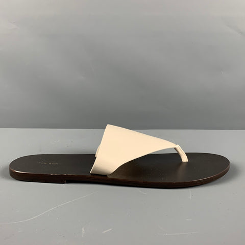THE ROW Sandalias de dedo de cuero marrón crema talla 7.5