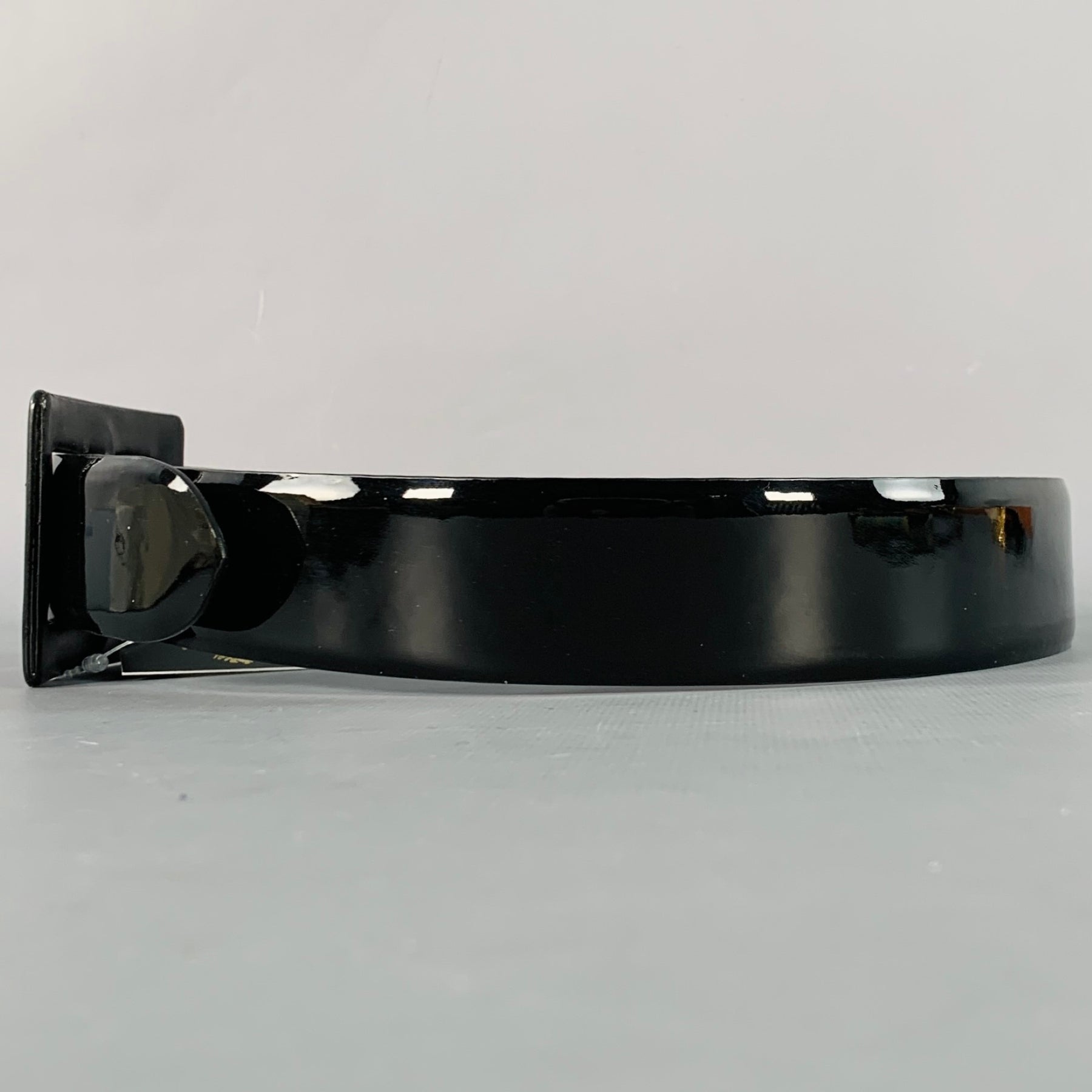 RALPH LAUREN COLLECTION Italy  Black wide Patent Leather Belt sz M RALPH LAUREN COLLECTION Size S Black Patent Leather Covered  main image 2