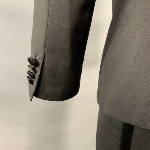 BURBERRY PRORSUM Size 36 Black Wool Mohair Silk Notch Lapel Suit