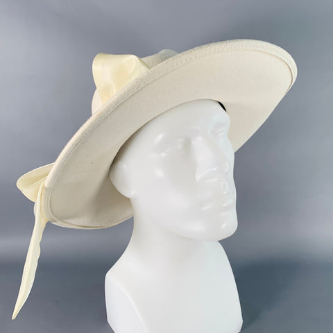 EUGENIA KIM Chapeau Fedora Blanc en Feutre de Laine avec Nœud Ornemental Taille Unique