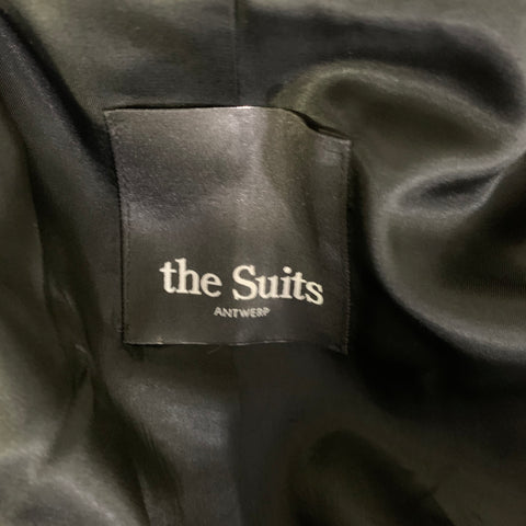 THE SUITS ANTWERP Chest Size 40 Grey Stripe Polyester Blend Peak Lapel 34 Suit