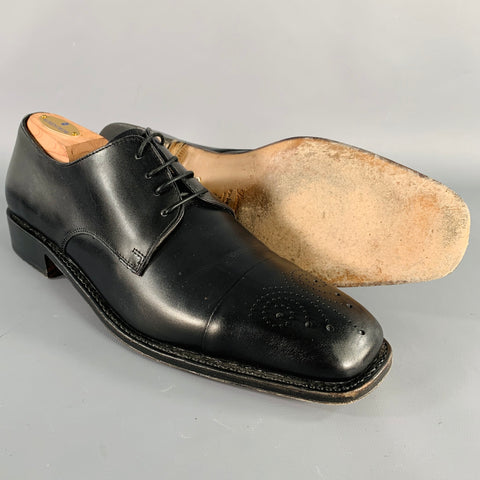 SALVATORE FERRAGAMO Size 8.5 Black Leather Perforated Lace-Up Shoes