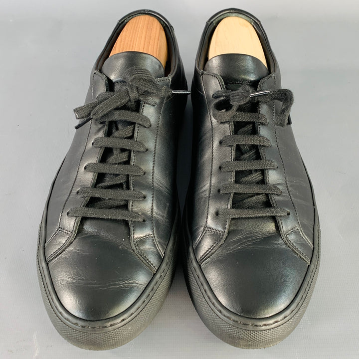 COMMON PROJECTS Size 8 Black Leather Low Top Sneakers