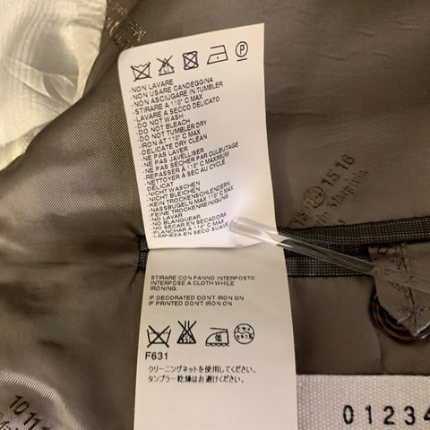 MAISON MARGIELA Veste de sport à revers crantés en laine rayée gris blanc, taille 42