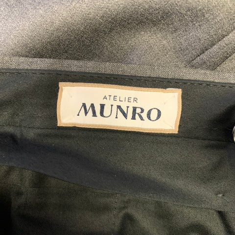 Pantalon de costume ajusté en laine gris foncé ATELIER MUNRO Taille 32