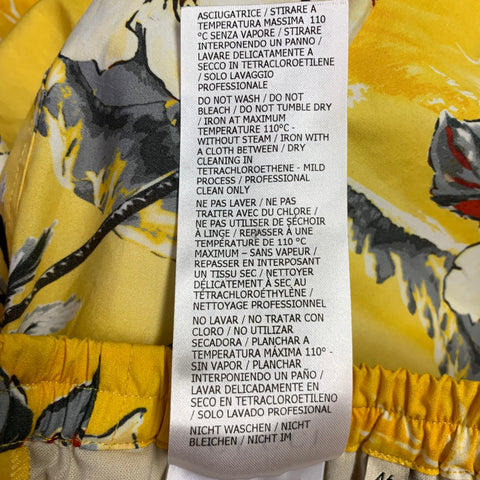 GUCCI Size 30 Yellow Multi Color Hawaiian Cotton Bermuda Shorts