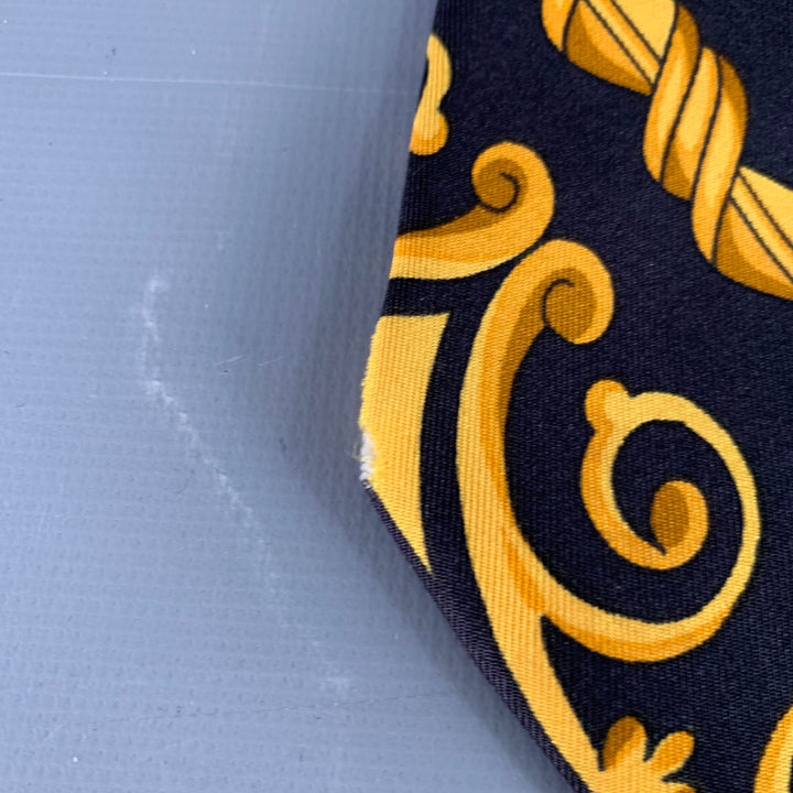 SAKS FIFTH AVENUE Black Gold Baroque Silk Tie