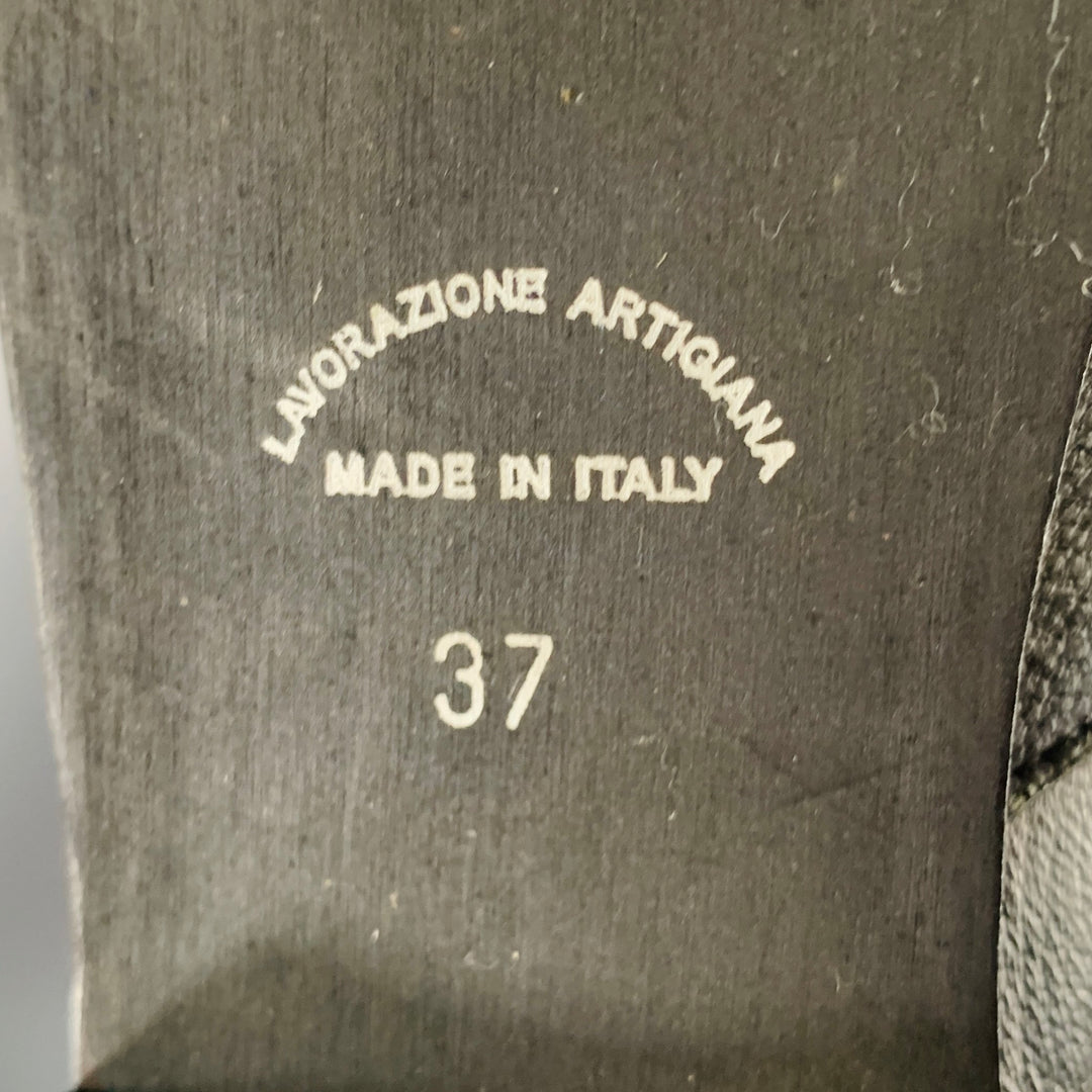 LAVORAZIONE ARTIGIANA Size 7 Black Pull On Boots