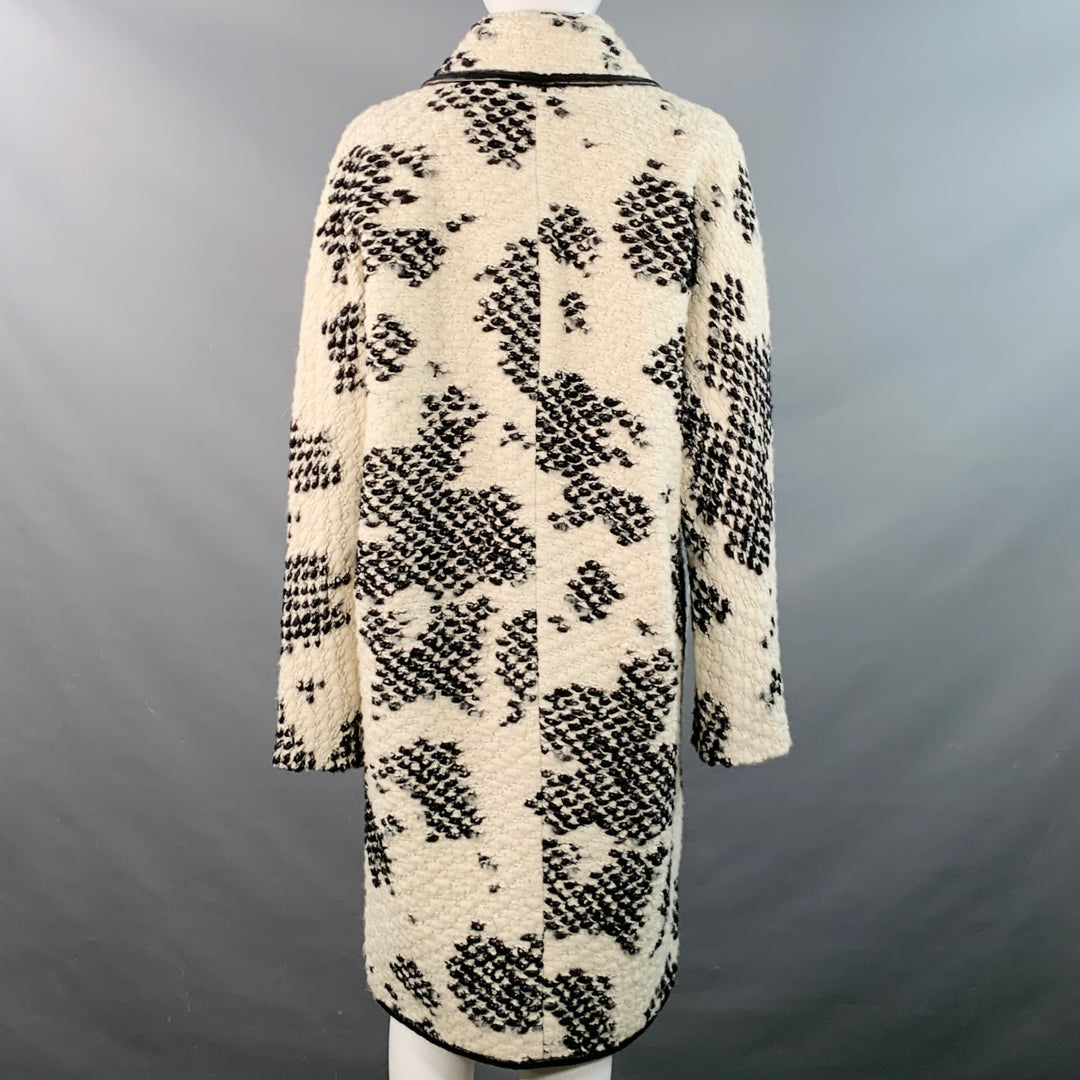 DEREK LAM Size 6 White Black Acrylic Blend Knit Contrast Trim Coat