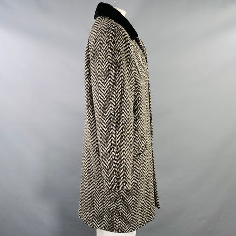 VERSUS by GIANNI VERSACE Size 44 Black White Herringbone Raglan Coat