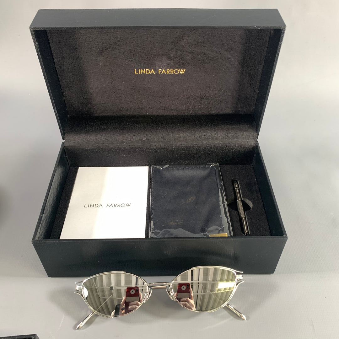 LINDA FARROW Silver Black Solid Sunglasses