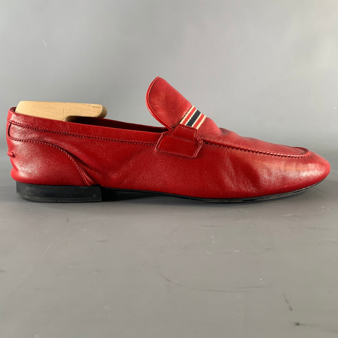 GUCCI Size 9.5 Red Solid Leather Slip On Loafers