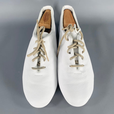 CROWN Size 9 White Leather Lace-Up Shoes