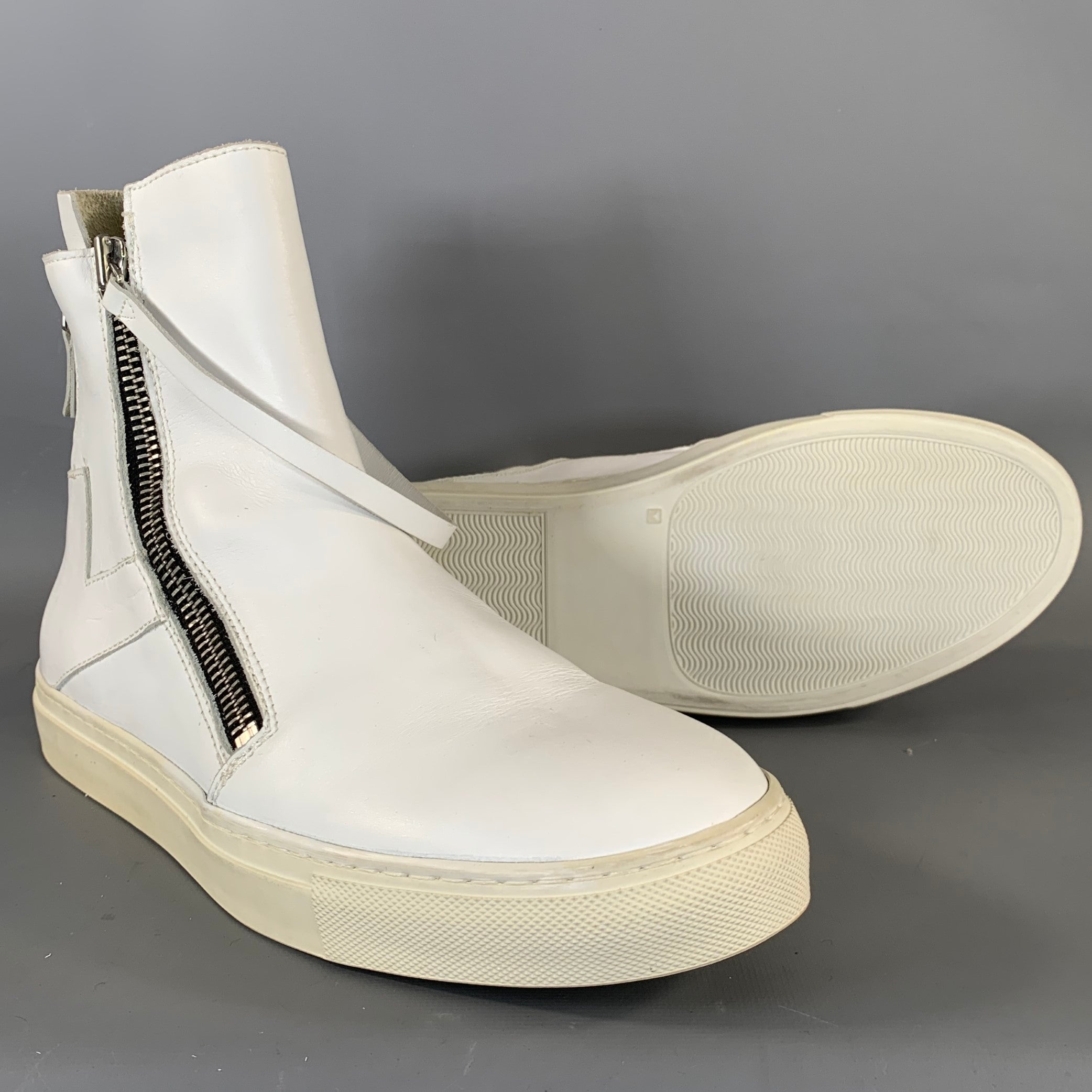 EMPORIO ARMANI Size 9 White Leather Zip Up Boots – Sui Generis
