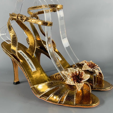 MANOLO BLAHNIK Size 8 Gold Leather Crackled Beaded Sandals
