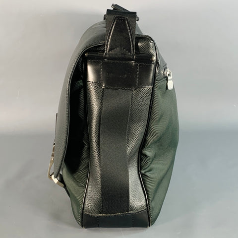 LOUIS VUITTON Dersou Taiga Black Green Nylon Twill Leather Messenger Bag
