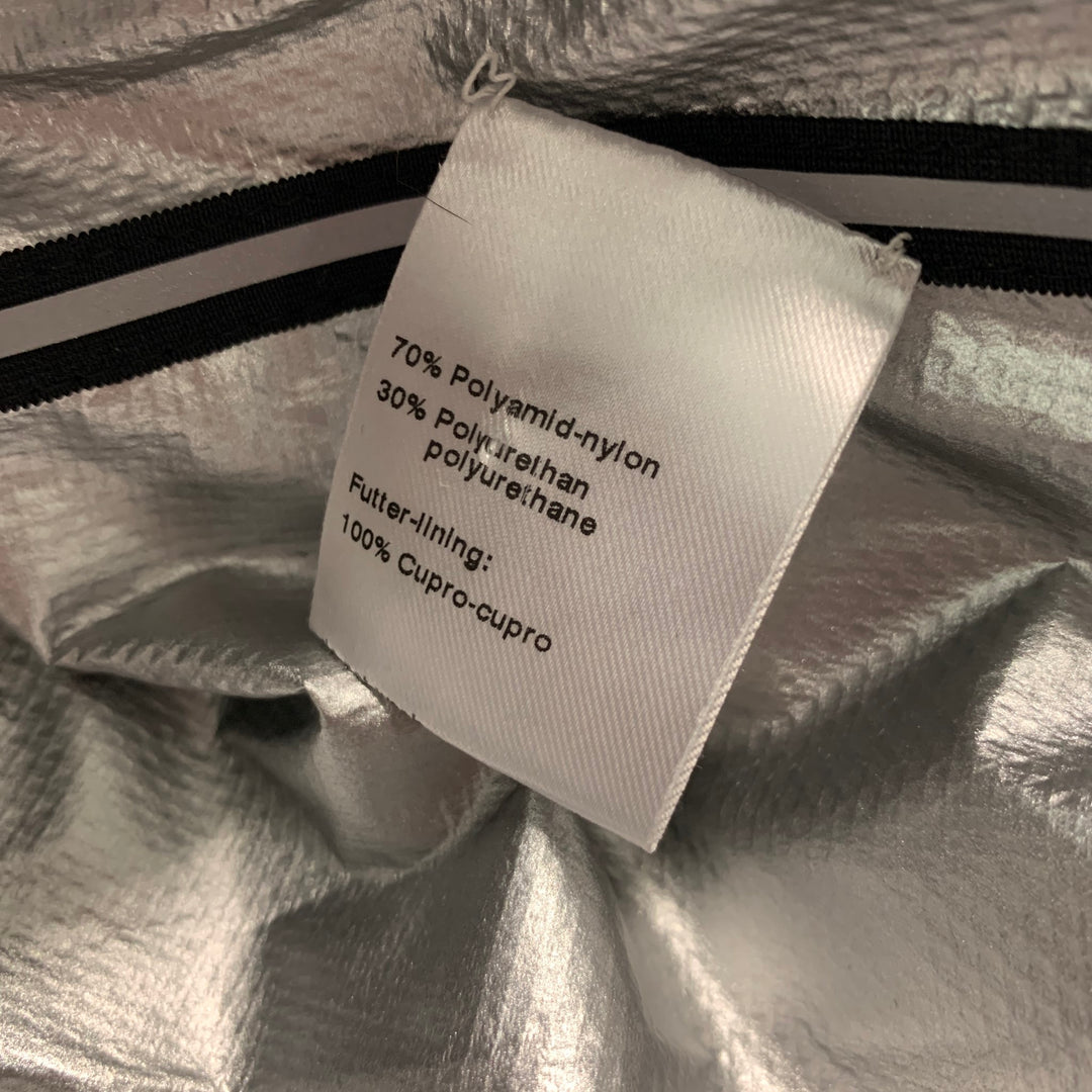 AKRIS Size 10 Black Silver Polyamide Bend Metallic Zip Snaps Coat