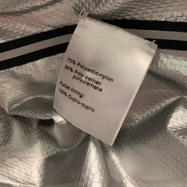 AKRIS Size 10 Black Silver Polyamide Bend Metallic Zip Snaps Coat