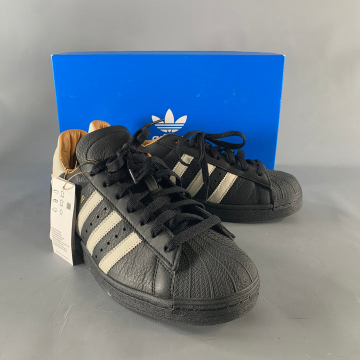 ADIDAS Size 9.5 Black White Leather Lace Sneakers