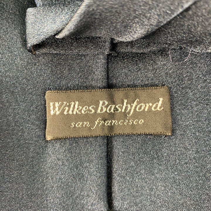 WILKES BASHFORD Cravate en soie marine