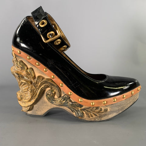 MIU MIU Fall 06 Size 8 Black Gold Patent Leather Platform Pumps
