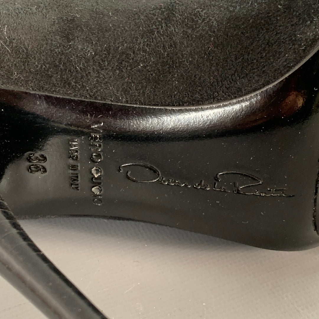 OSCAR DE LA RENTA Vintage Fall 2009 Size 6 Black Suede Satin Woven Stiletto Booties