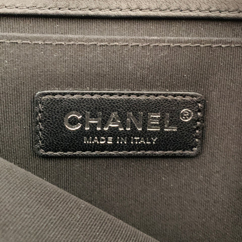 CHANEL 2019 Medium Boy Bag Black Quilted Leather Chain Handbag