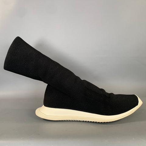 DRKSHDW Size 9 Black White Fabric Pull On Boots
