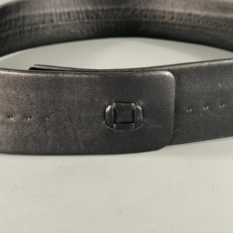 LOUIS VUITTON Waist Size 26 Black Leather Belt