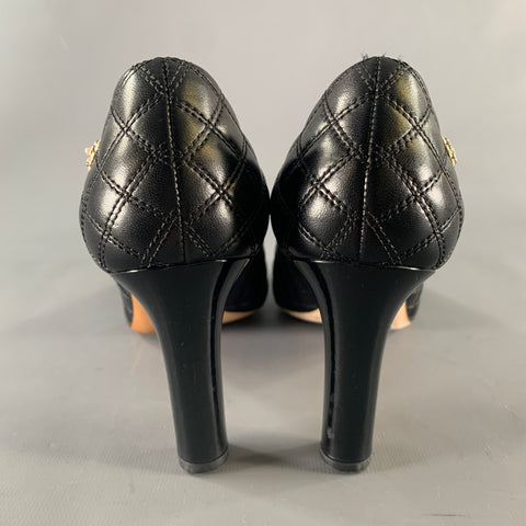 CHANEL Size 8.5 Black Lambskin Quilted Calf Classic Pumps