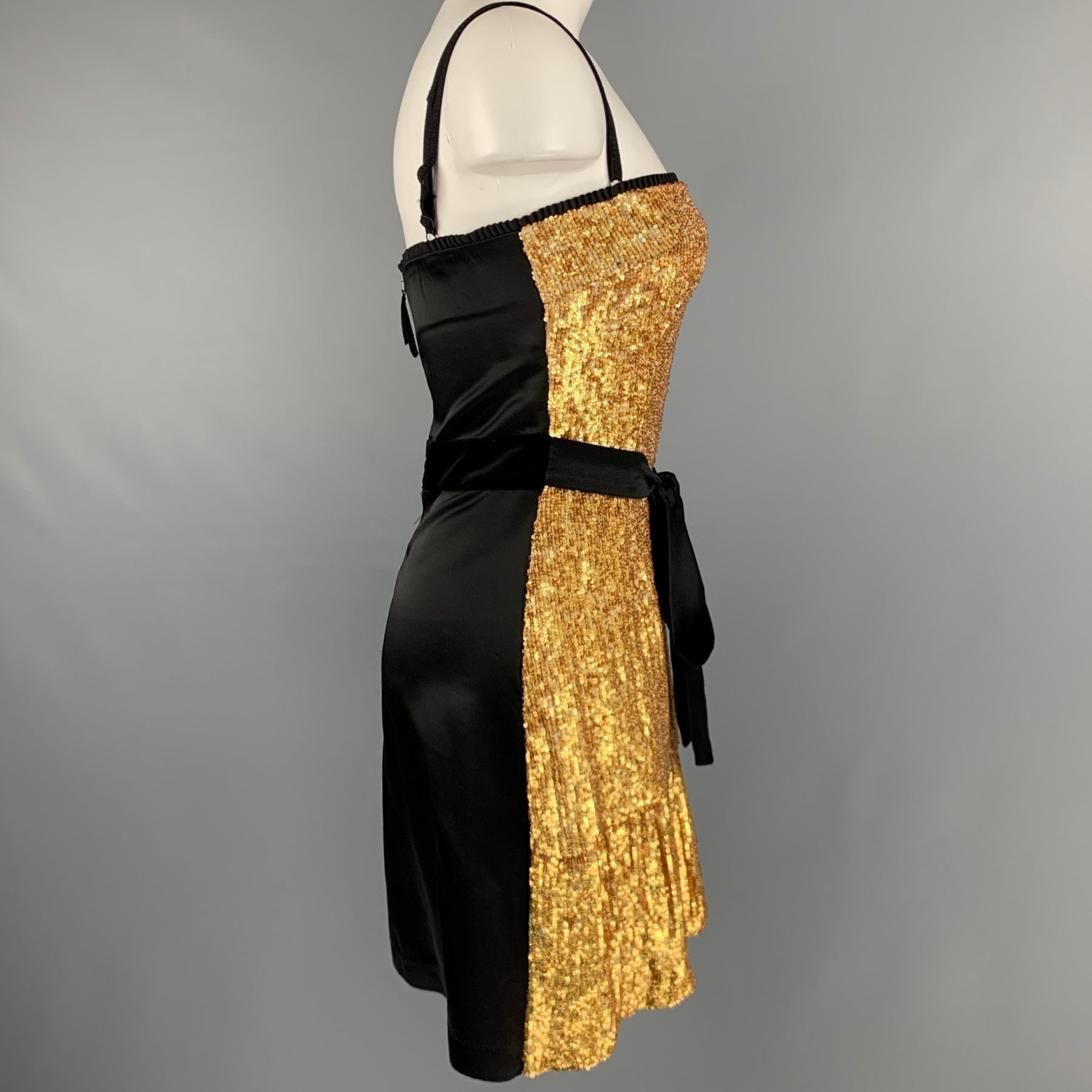 DOLCE & GABBANA Size 4 Gold Black Polyester Blend Sequined Cocktail Dress –  Sui Generis Designer Consignment