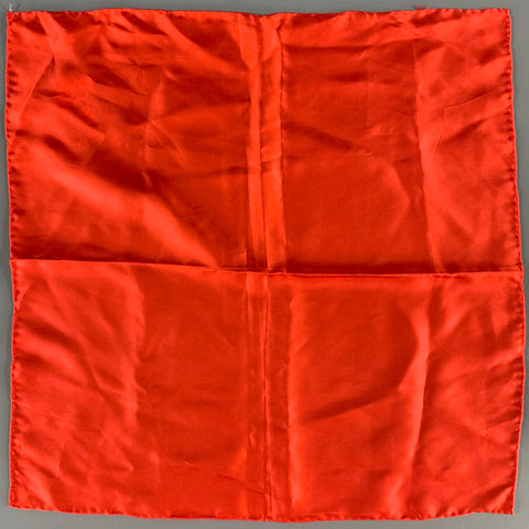 Pochette de costume VINTAGE en satin rouge