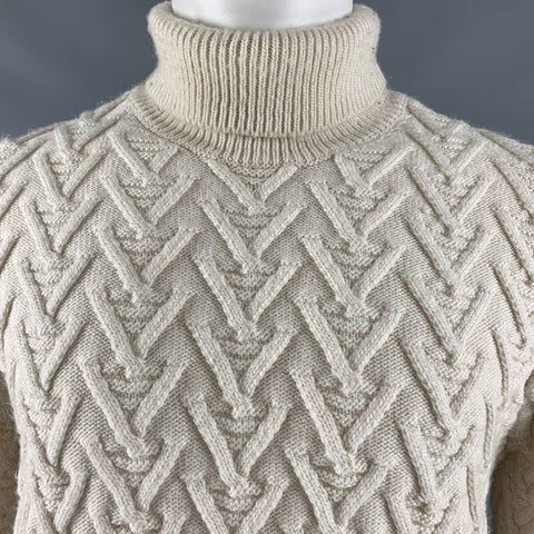 VINTAGE Size M Cream Knit Turtleneck Sweater