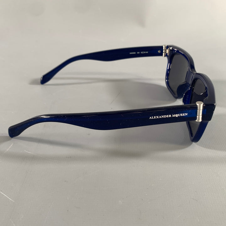 ALEXANDER MCQUEEN Blue Light Blue Stripe Sunglasses