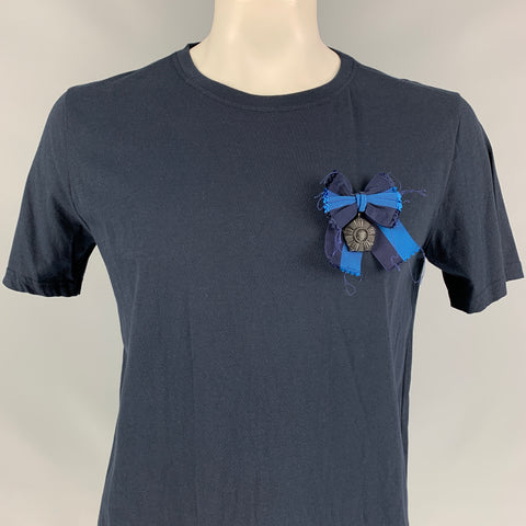 BURBERRY PRORSUM Size XL Navy Cotton Medal Bow Pin T-shirt