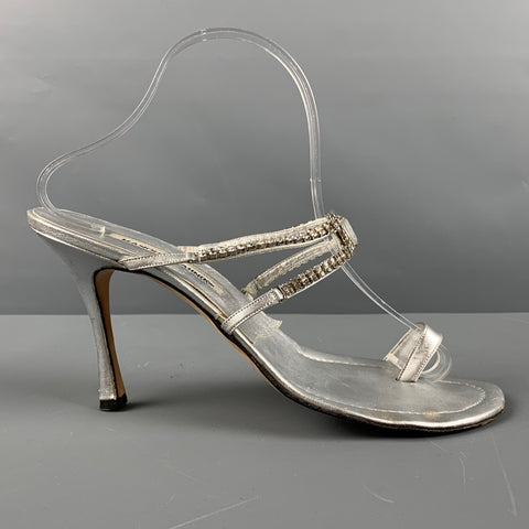MANOLO BLAHNIK Talla 10.5 Sandalias de tiras de cuero plateado