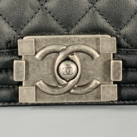 CHANEL 2019 Medium Boy Bag Black Quilted Leather Chain Handbag