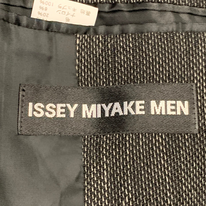 ISSEY MIYAKE Size L Black Grey Woven Hemp Blend Notch Lapel Suit