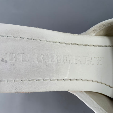 BURBERRY Size 7 White Beige Leather Plaid Buckle Sandals