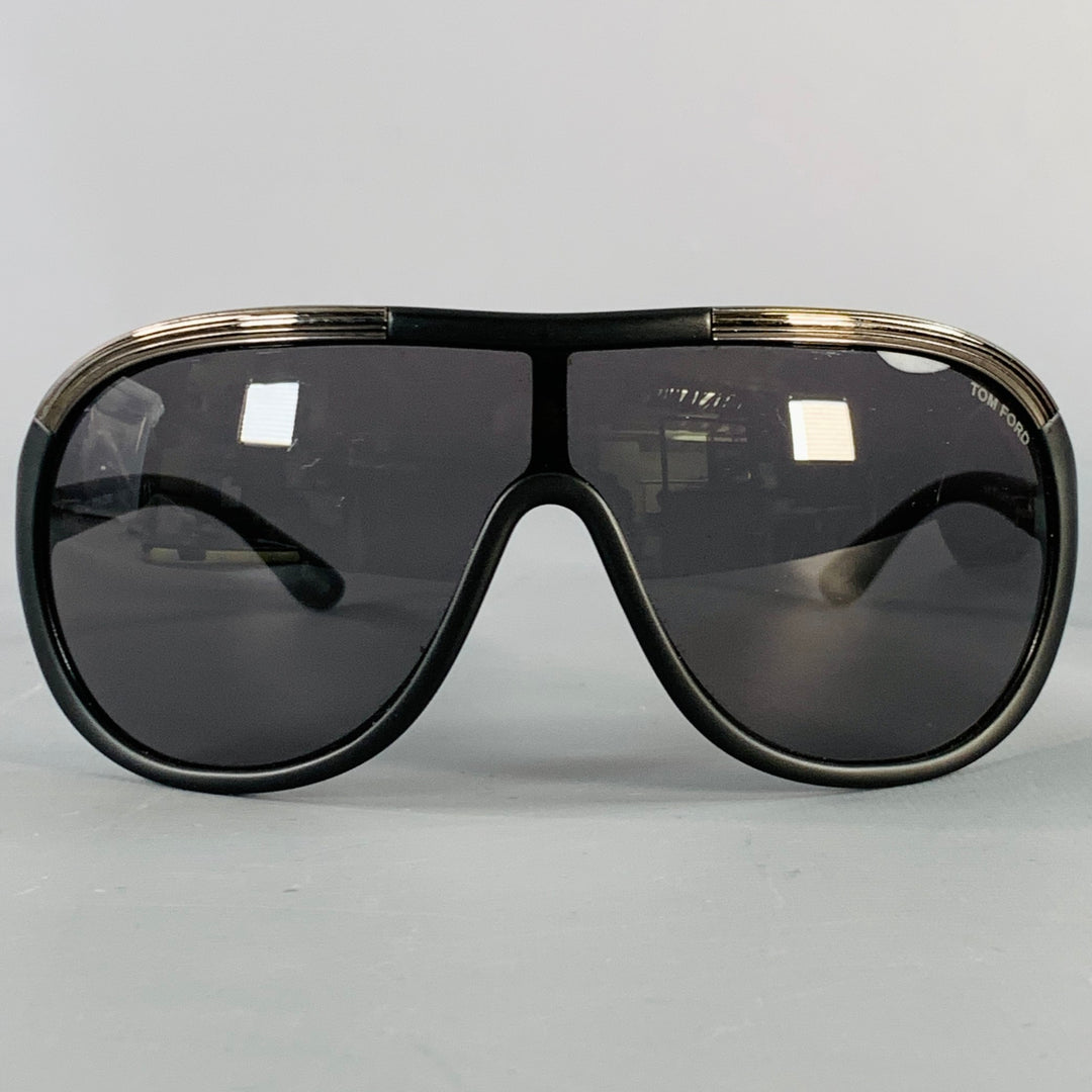 Tom Ford Dark Gray Shield Sunglasses ?TOM FORD RAZOR TF797 Black/Smoke 01A Men main image 2