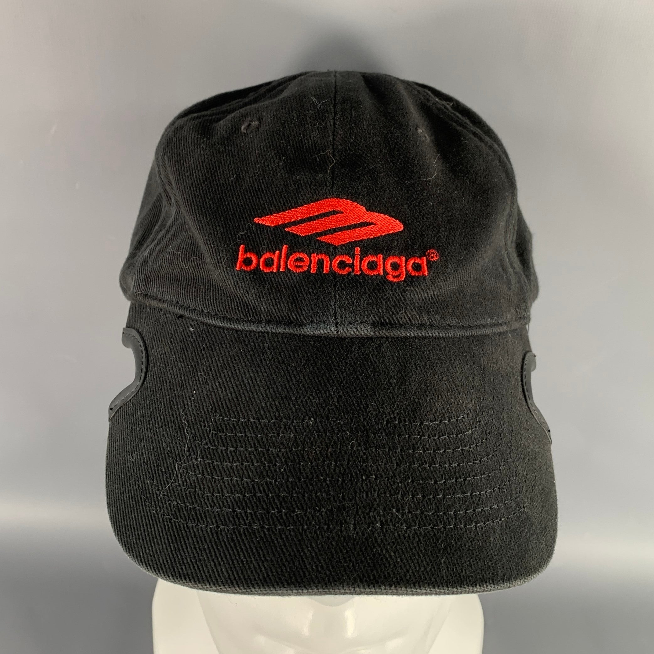 BALENCIAGA Size L Black Red Logo Cotton Baseball Cap Hat – Sui