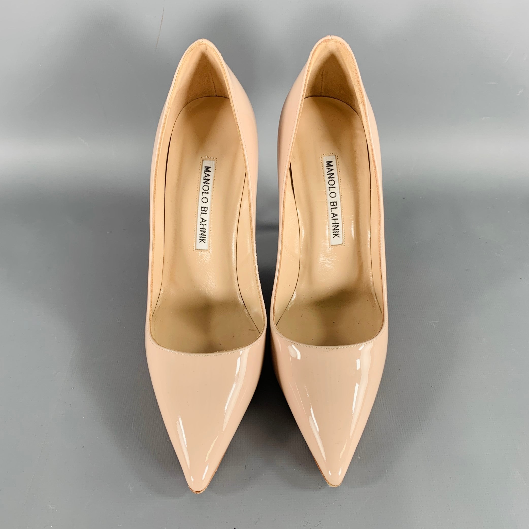 Manolo purchases Blahnik Nude Leather Slingback Pump Size 6