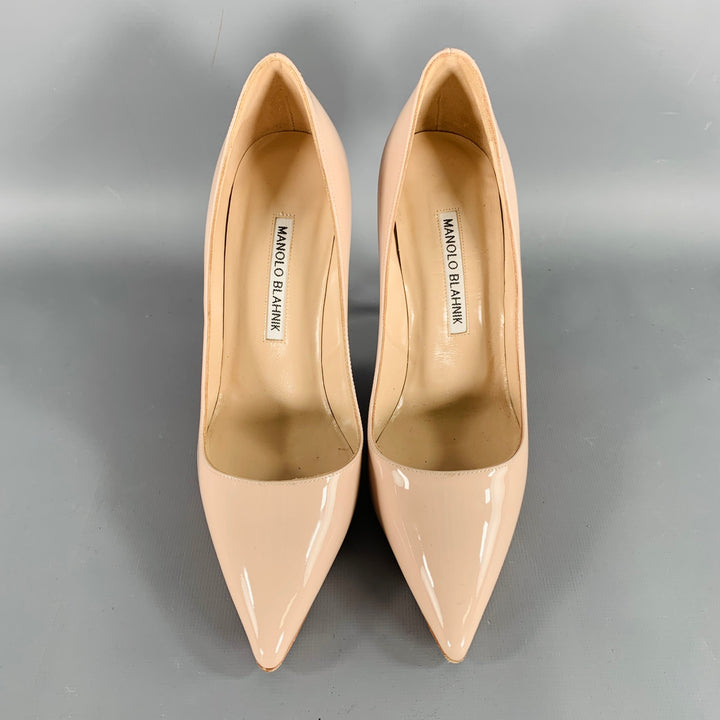 MANOLO BLAHNIK Size 6 Beige Nude Patent Leather Pointed Toe Pumps