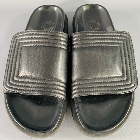 Sandales DRIES VAN NOTEN T. 38 en cuir matelassé noir