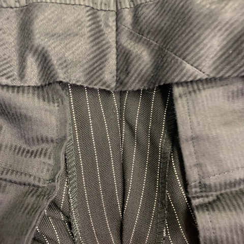 TOM FORD Size 42 Black White Pinstripe Virgin Wool Mohair Suit